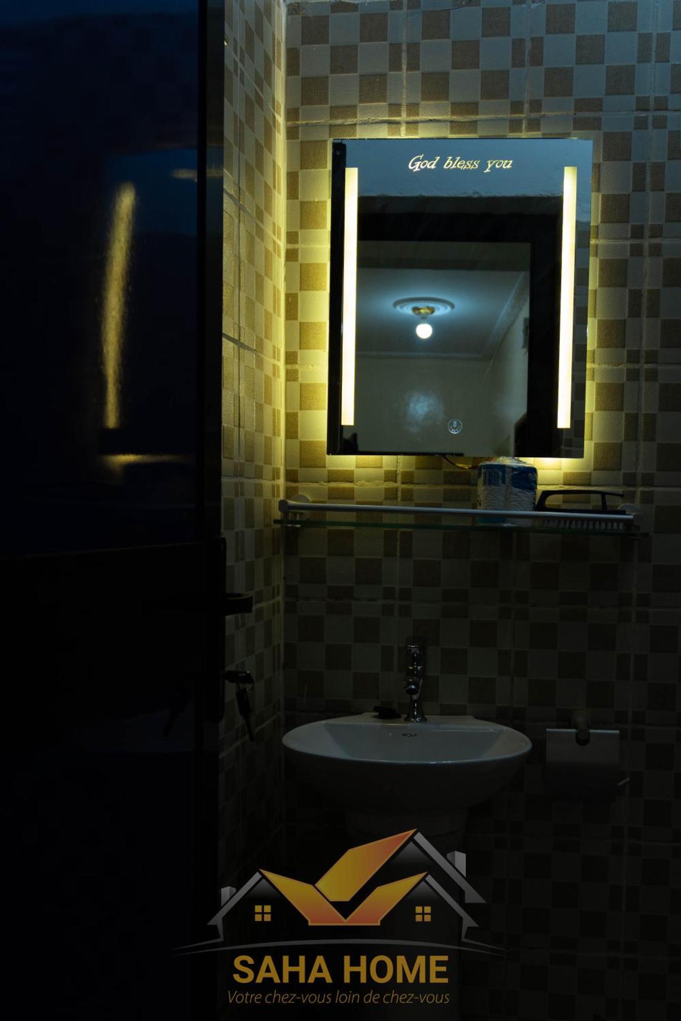 Le Luxe A Yaounde Chez Saha Home 외부 사진